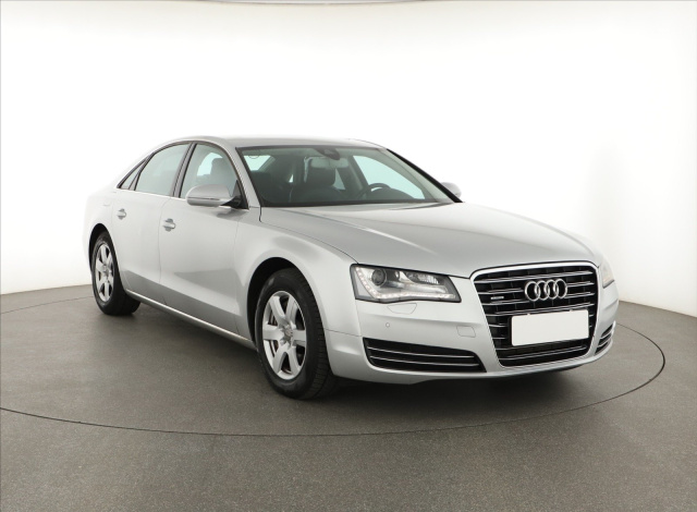 Audi A8 2011