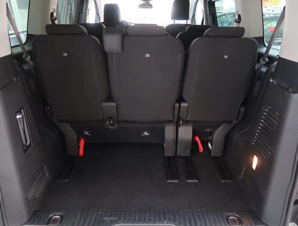 Peugeot Traveller