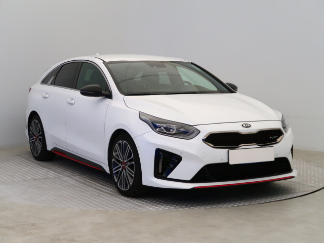 Kia ProCeed 2021