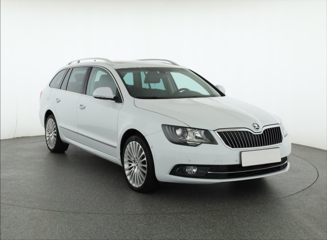 Škoda Superb 2015