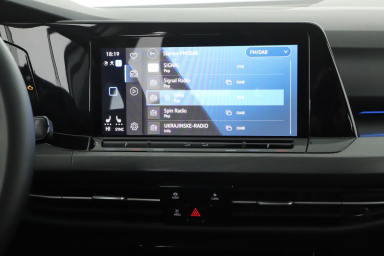 Volkswagen Golf - 2023