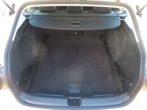 Volkswagen Golf - 2023