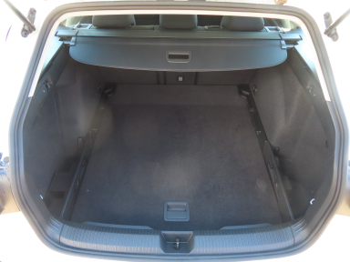 Volkswagen Golf - 2023