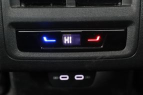 Volkswagen Golf - 2023