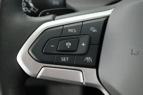 Volkswagen Golf - 2023