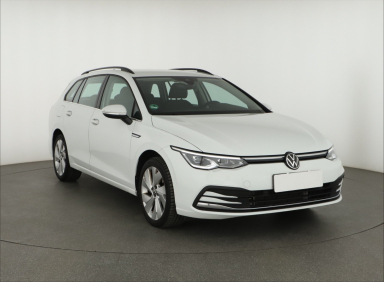Volkswagen Golf - 2023