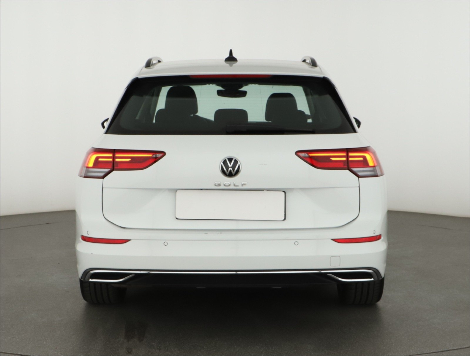 Volkswagen Golf - 2023