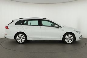 Volkswagen Golf - 2023