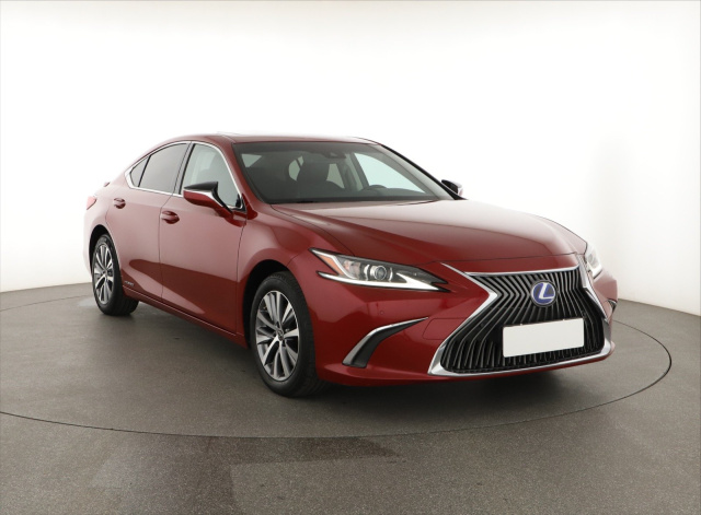 Lexus ES 2019