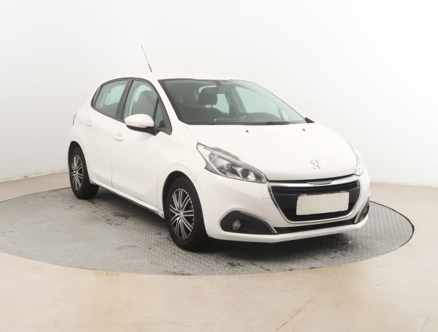 Peugeot 208 2016