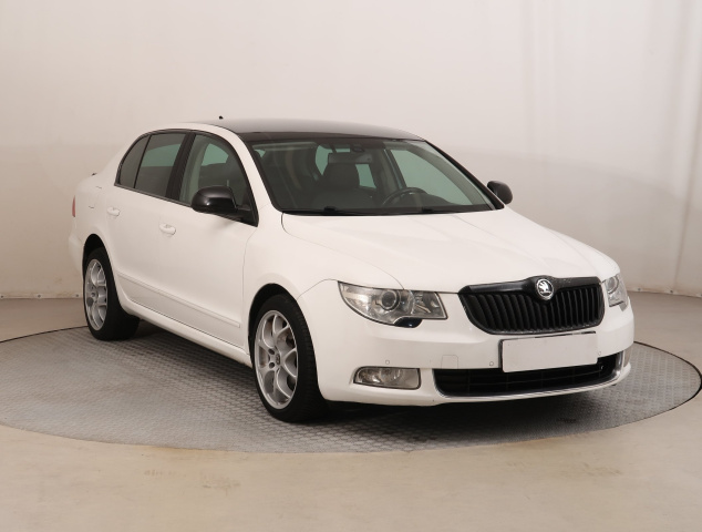 Škoda Superb 2011