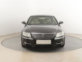 Volkswagen Phaeton - 2010