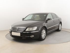 Volkswagen Phaeton - 2010