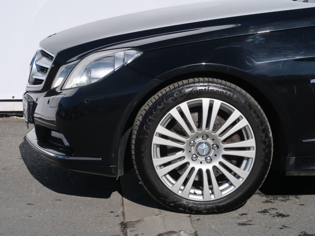 Mercedes-Benz E
