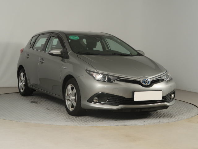 Toyota Auris 2016