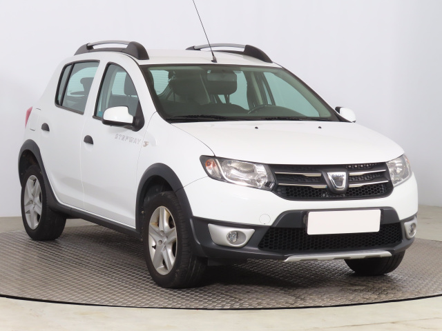 Dacia Sandero 2015