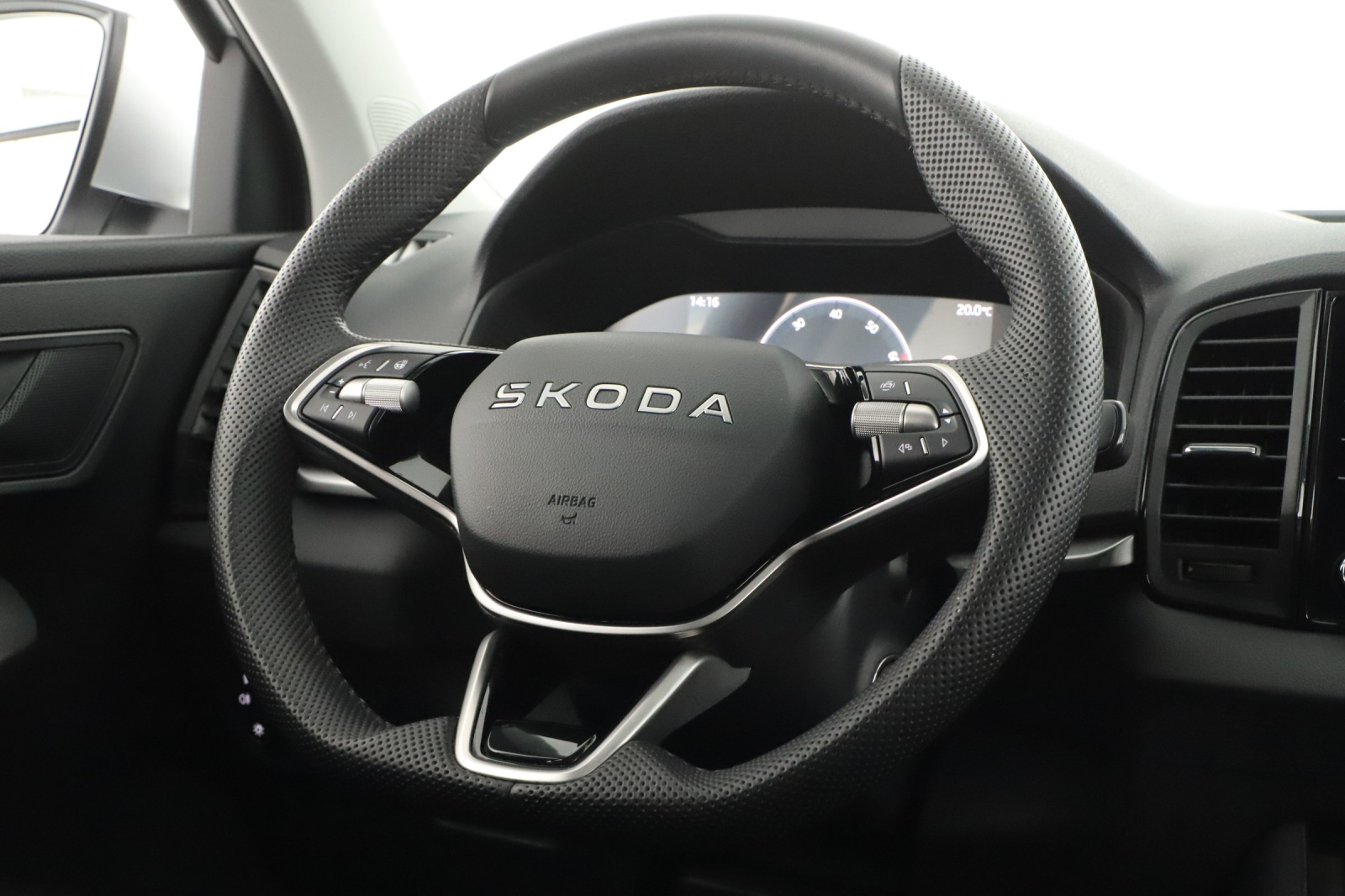 Škoda Karoq - 2025