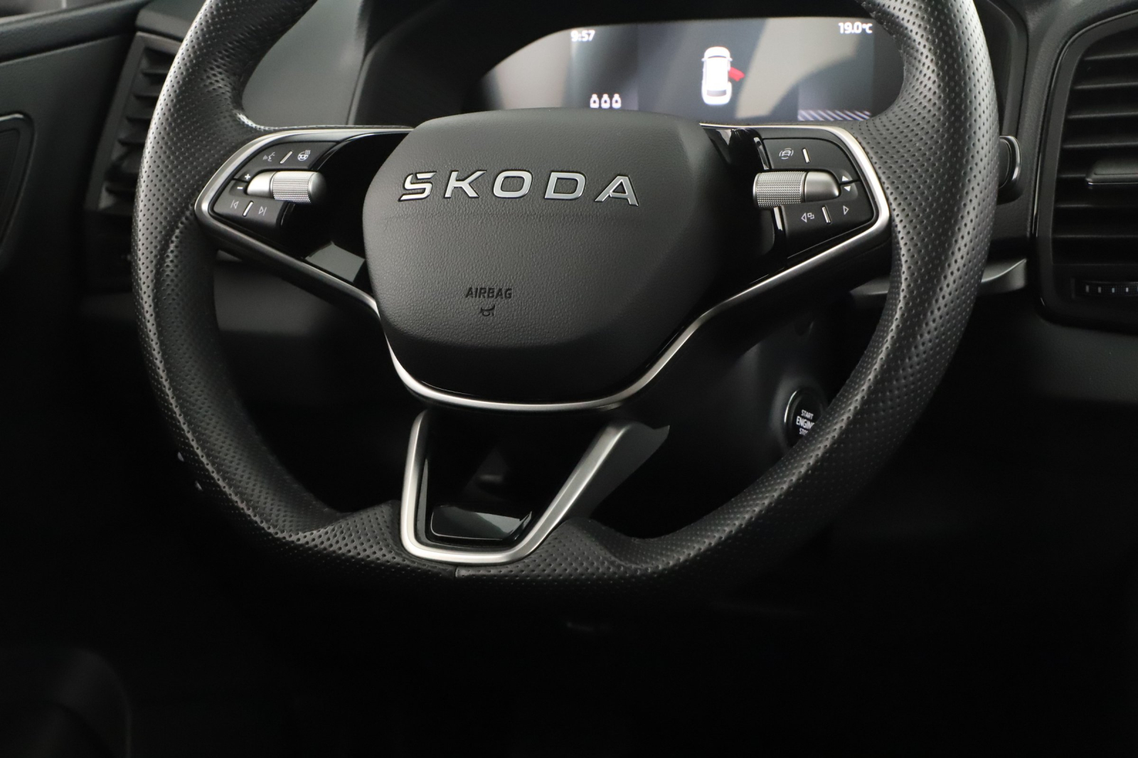 Škoda Karoq - 2025