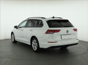Volkswagen Golf - 2021