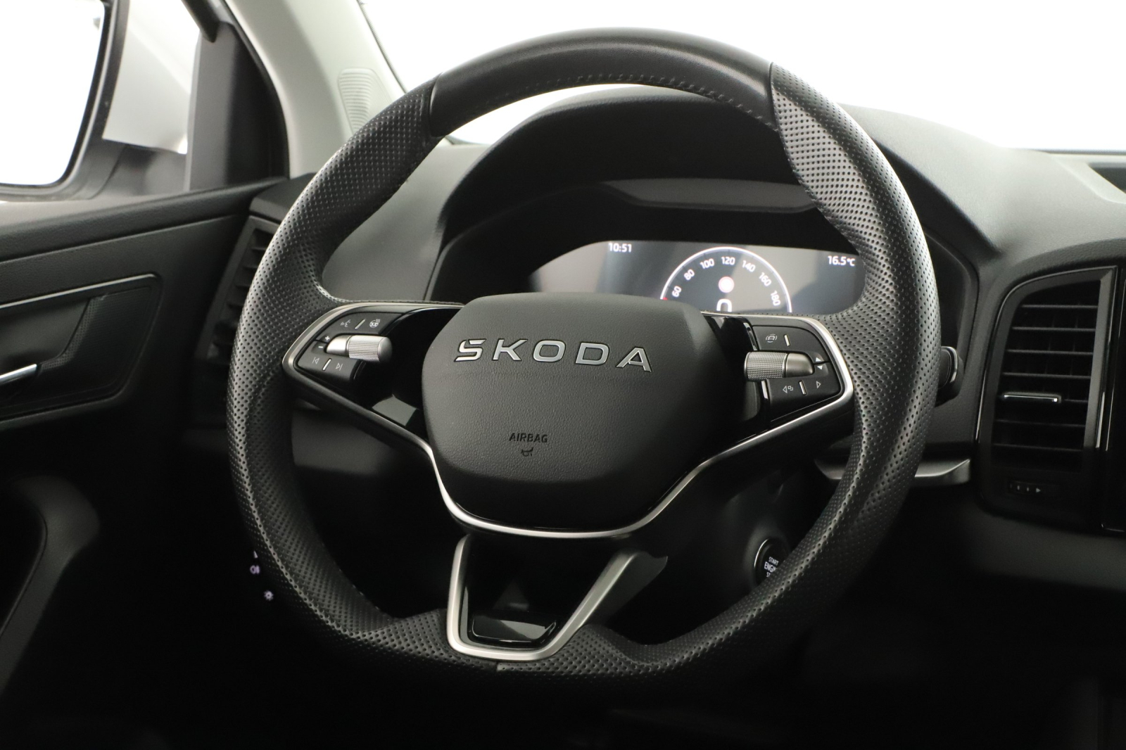 Škoda Karoq - 2025