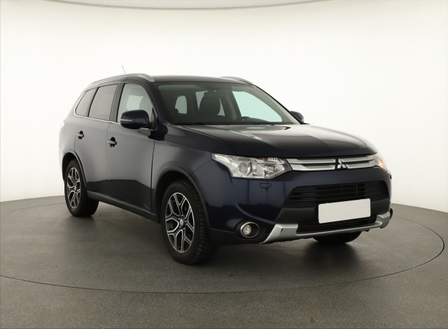 Mitsubishi Outlander 2013