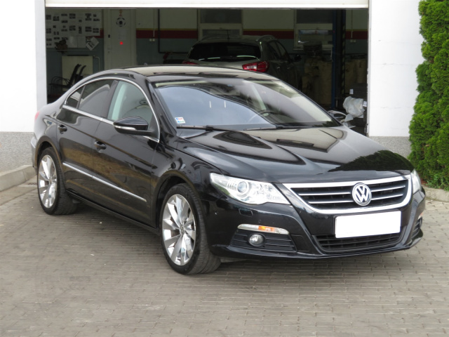 Volkswagen Passat CC 2011