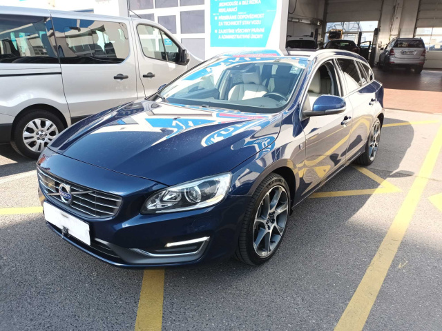 Volvo V60 2015