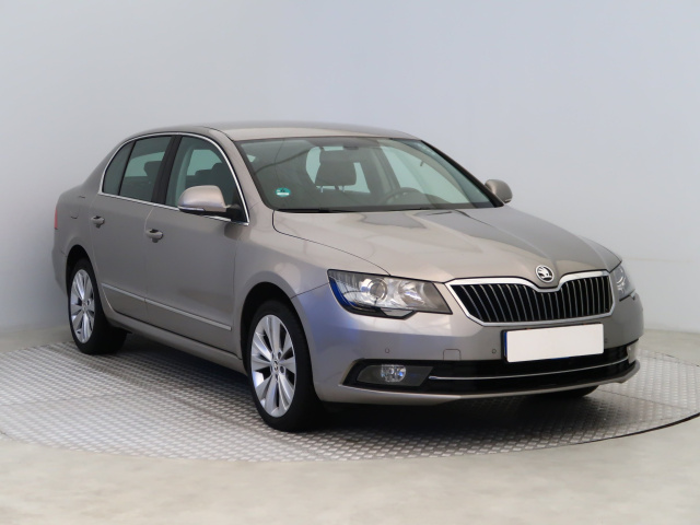 Škoda Superb 2014