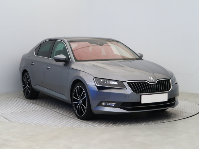 Škoda Superb 2015