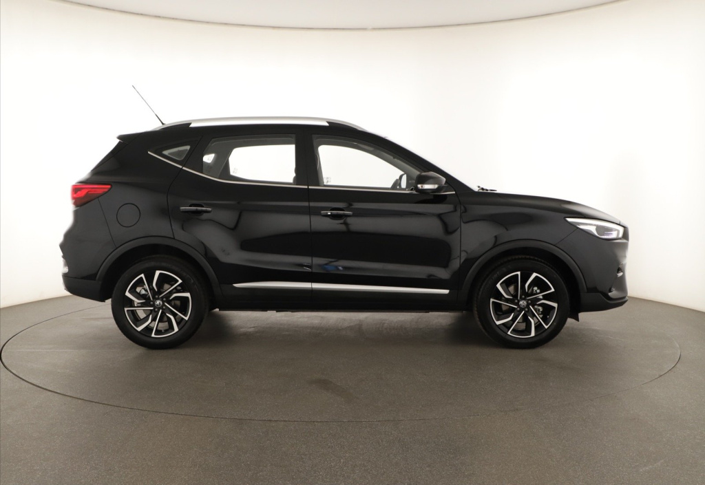MG ZS SUV