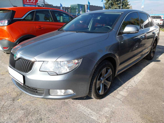 Škoda Superb 2010