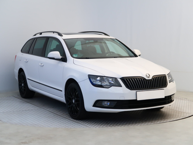 Škoda Superb 2013