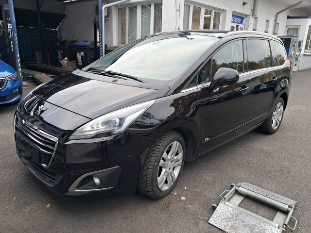 Peugeot 5008 2014