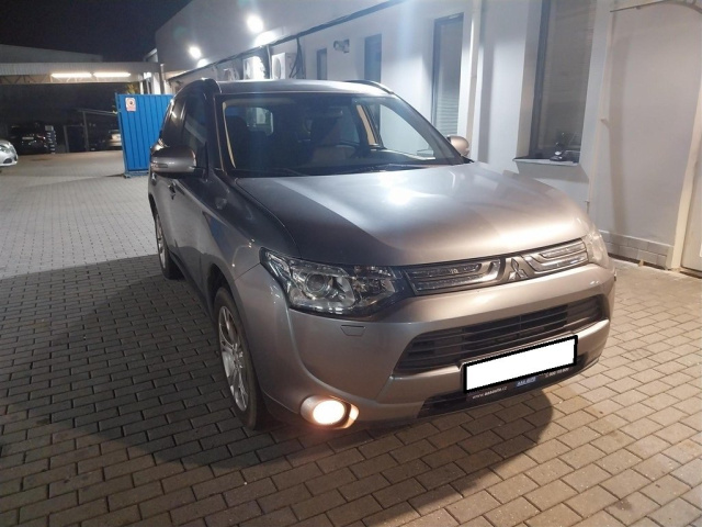 Mitsubishi Outlander 2013