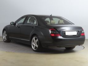 Mercedes-Benz S - 2005