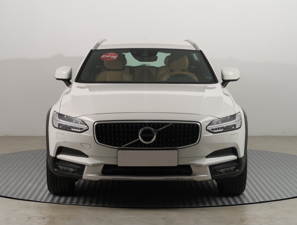 Volvo V90 Cross Country