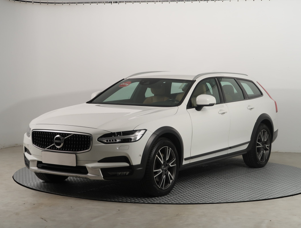 Volvo V90 Cross Country