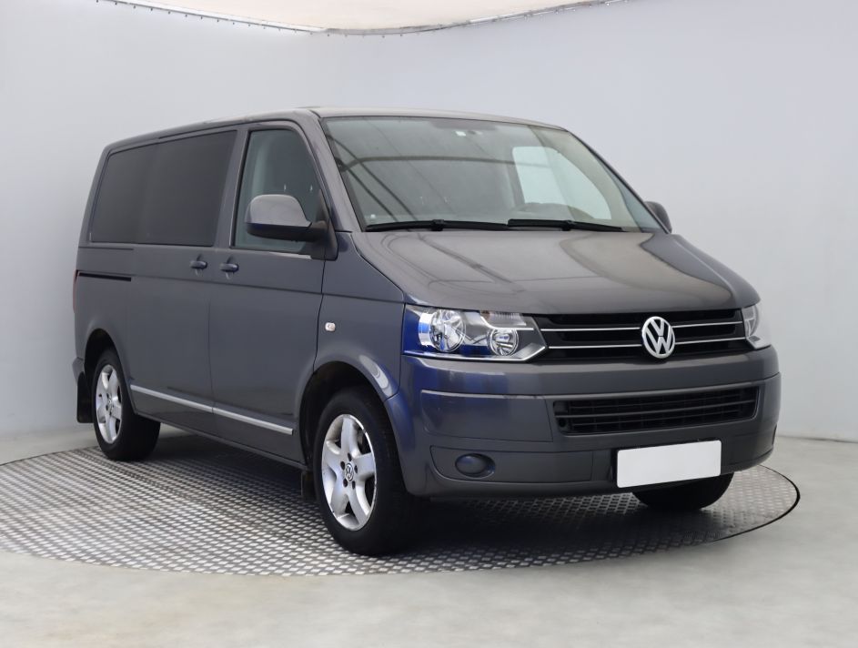 Volkswagen Transporter - 2011