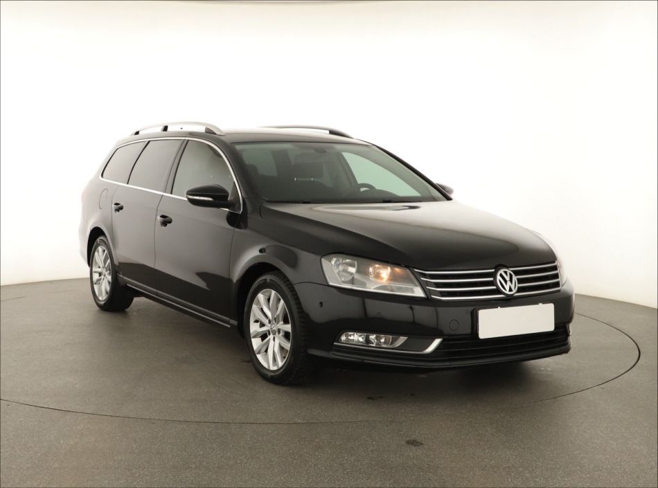 Volkswagen Passat - 2012