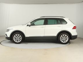 Volkswagen Tiguan - 2021