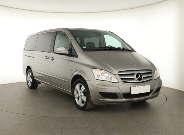 Mercedes-Benz Viano 2011