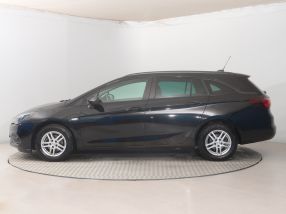 Opel Astra - 2020