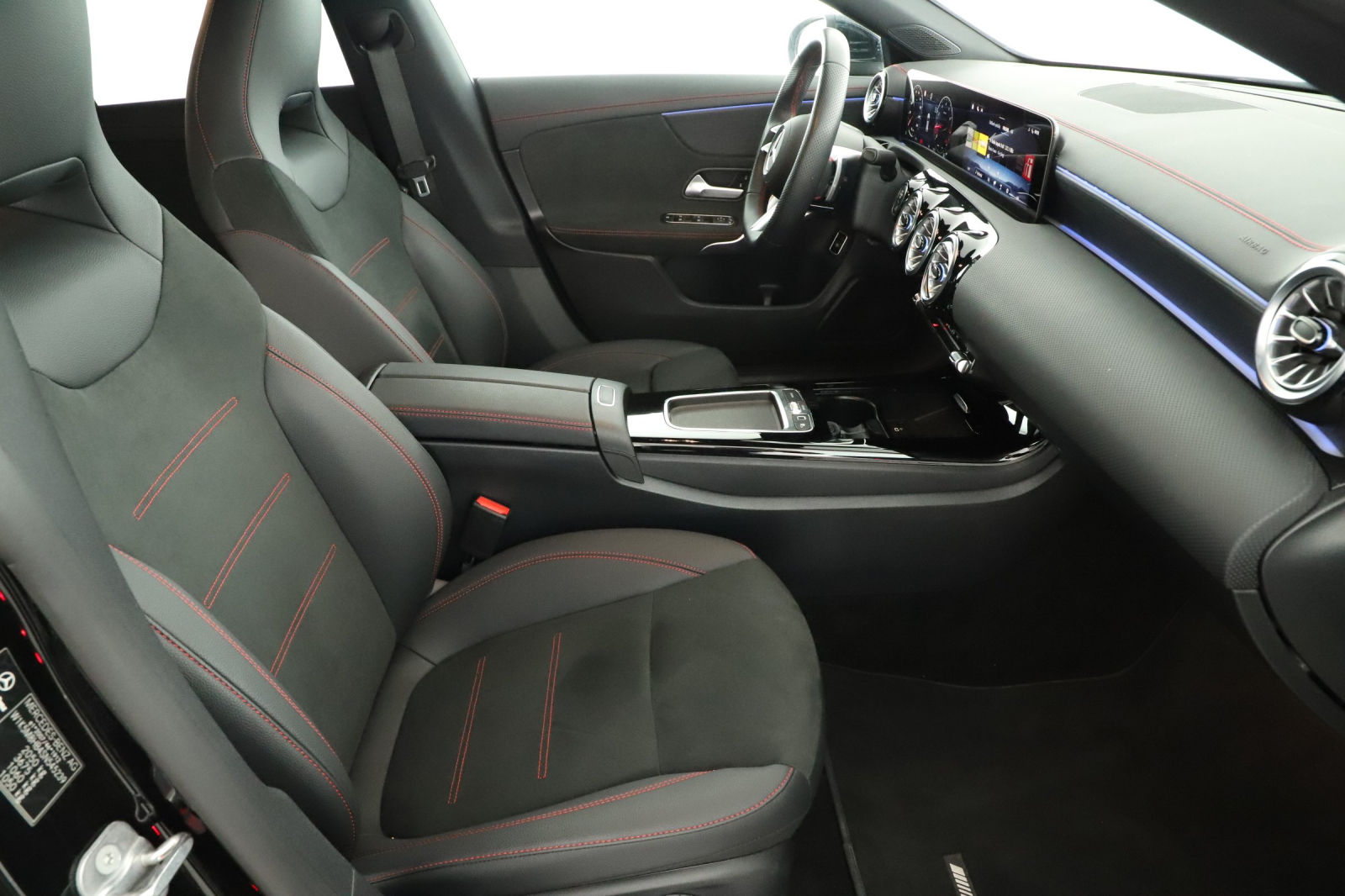 Mercedes-Benz CLA - 2025