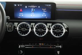 Mercedes-Benz CLA - 2025