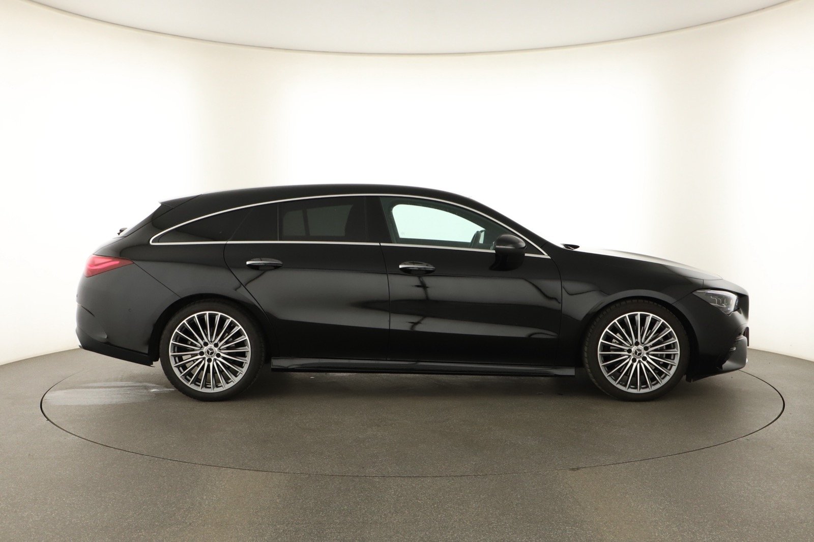 Mercedes-Benz CLA - 2025