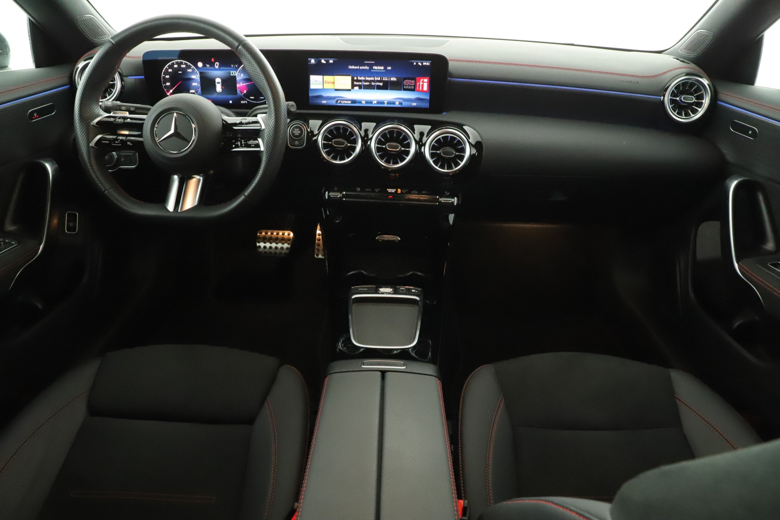 Mercedes-Benz CLA - 2025