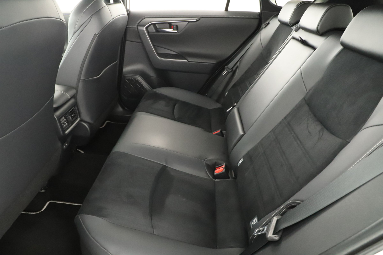 Toyota RAV 4 - 2025