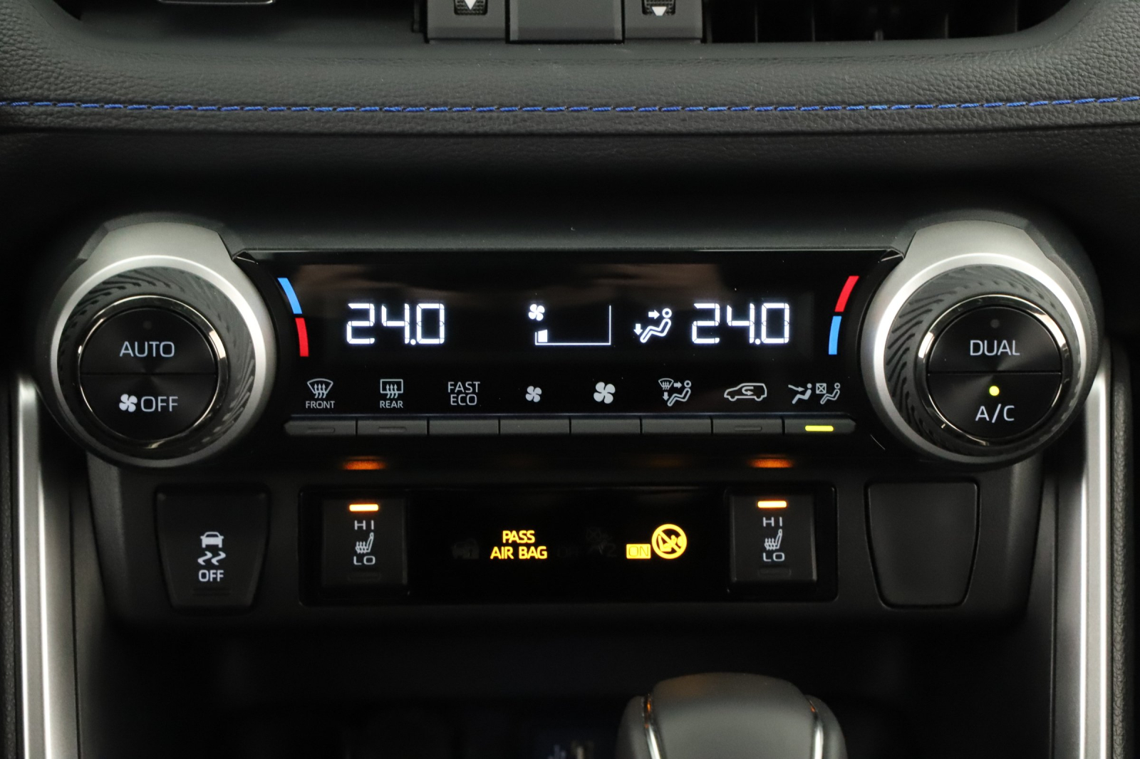 Toyota RAV 4 - 2025