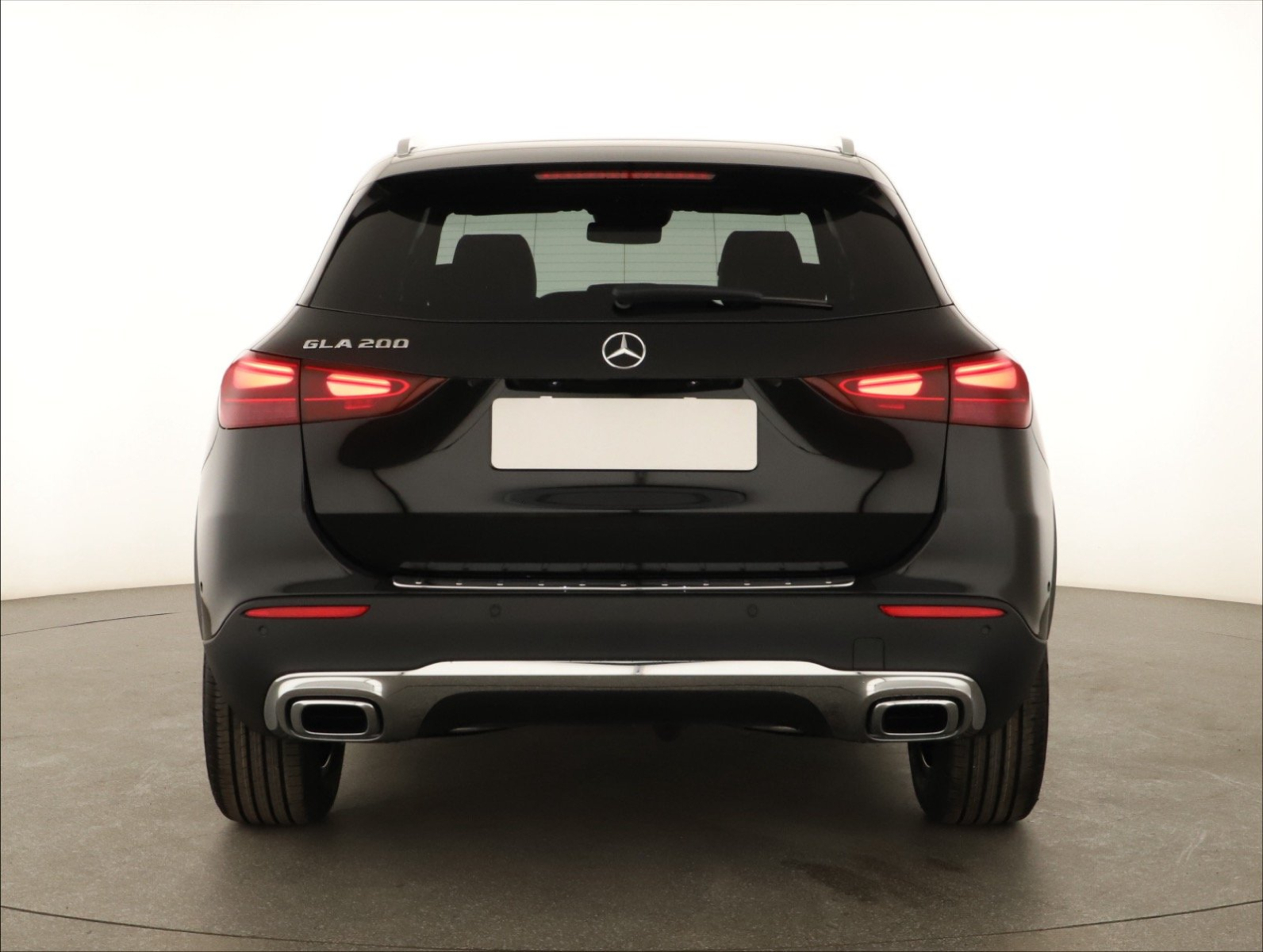 Mercedes-Benz GLA - 2025
