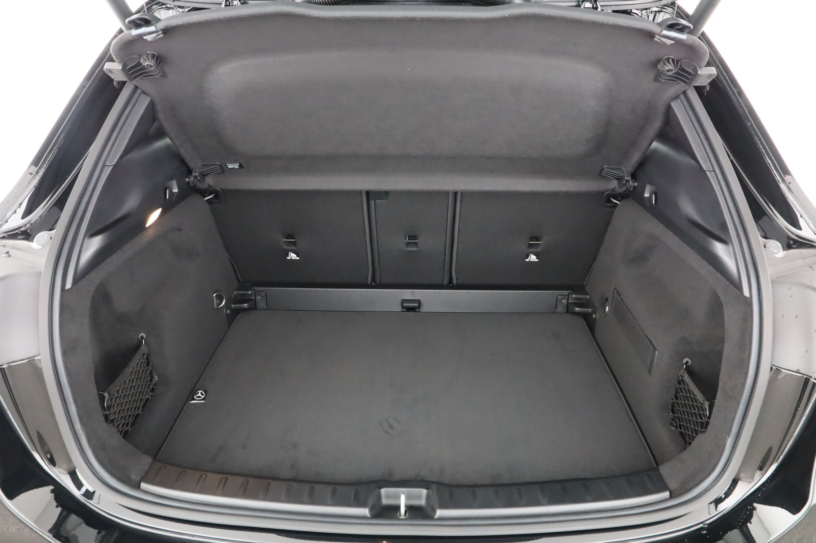 Mercedes-Benz GLA - 2025